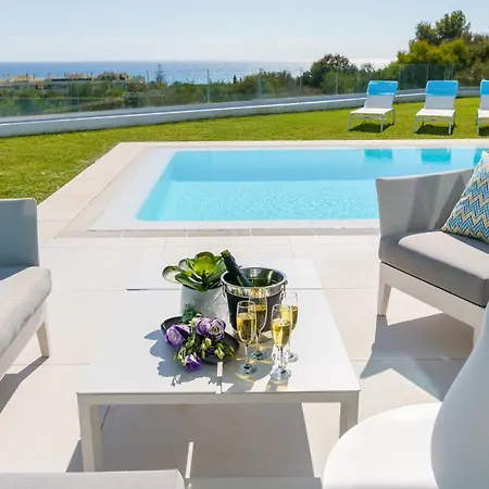 Ct 175 - Faro's Cabo Royal Private